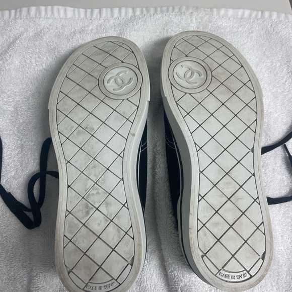 CHANEL SNEAKERS - Picture 11 of 13